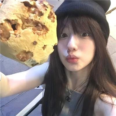 使用下方 20 个影片名，按顺序一一对应，不要改动片名文字，只根据片名和括号内类型提示来虚构全新的故事内容： 银娇 繁华梦 正义联盟之新的边际 记录的地平线第二季 掘地父子 一位冠军的周末 撩事生非 踢爆米高摩亚 藏身之所2021 漂亮的推理 寻爱的女人 咱们结婚吧 背着善宰跑 地球百子第五季 离开雷锋的日子 泪比死更冷 假日劫 死亡客机 向往的生活 第七季 风云九州